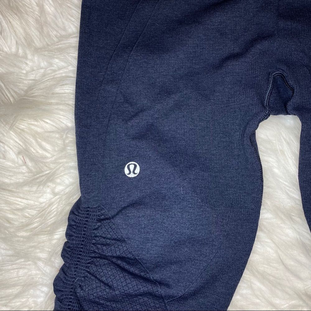 Lululemon In the Flow Crop II - Picture 11 of 12